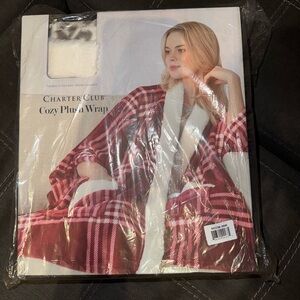 Wrap blanket - never used still in box